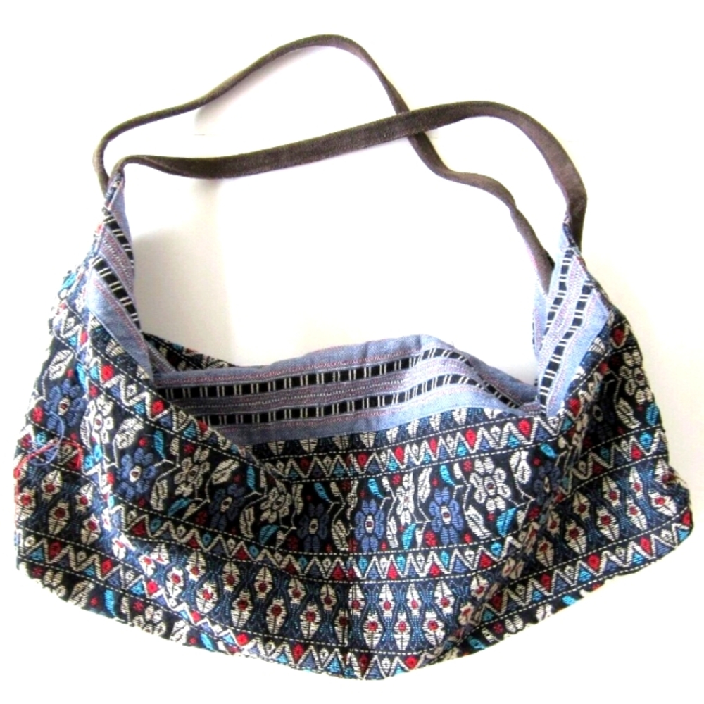 American Eagle Cotton Embroidered Floral Duffel Leather Strap